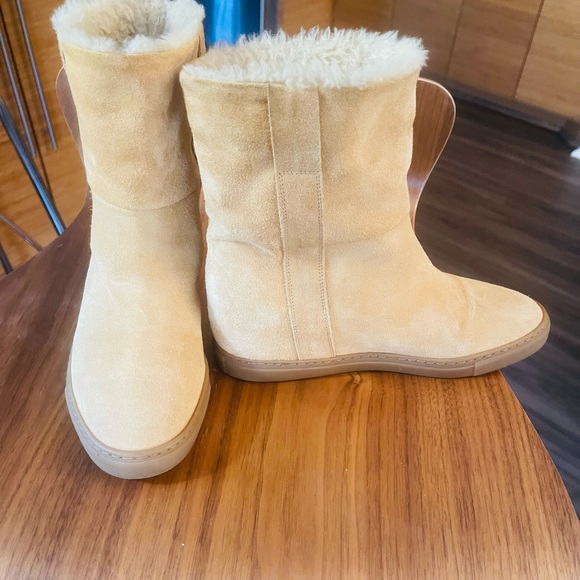 Woman by Common Projects- boots size 7 - Picture 4 of 6